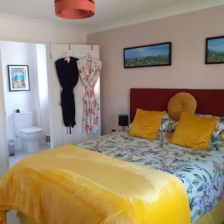 Safe Haven 1 Bed Bungalow Peacehaven Bagian luar foto
