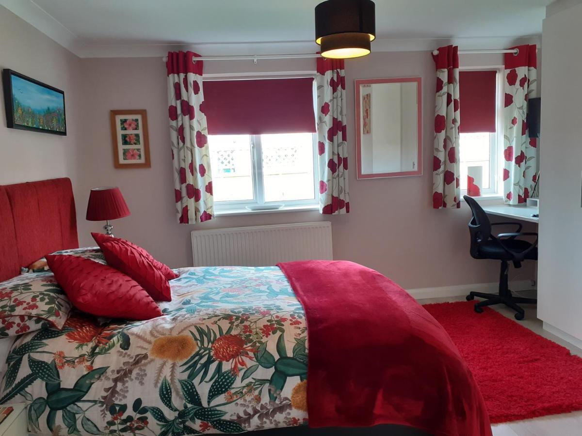 Safe Haven 1 Bed Bungalow Peacehaven Bagian luar foto