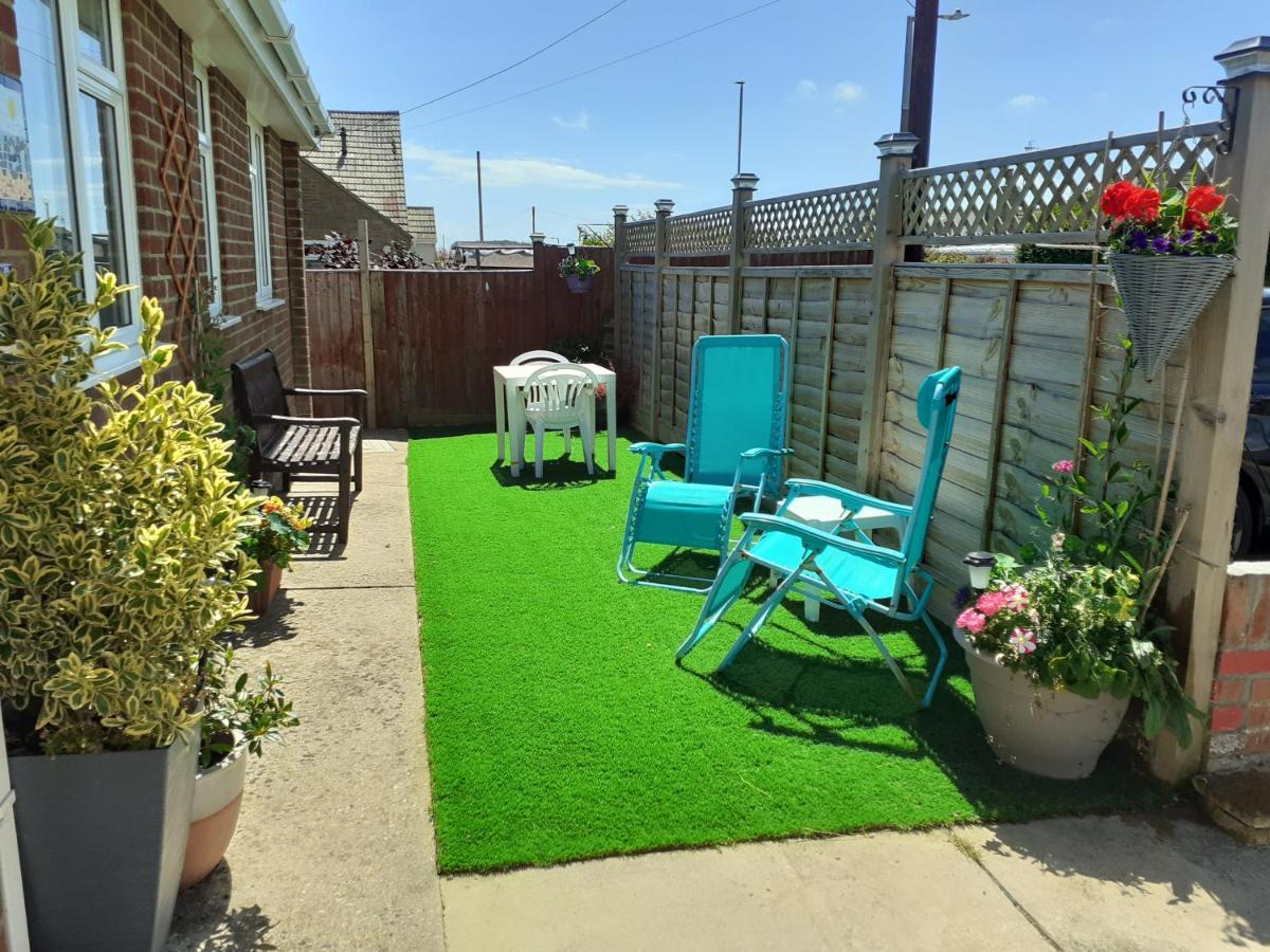 Safe Haven 1 Bed Bungalow Peacehaven Bagian luar foto